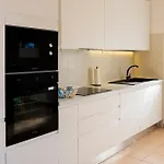 Giardino E Piscina * بيلاجيو