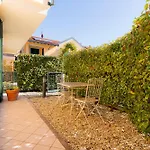 Giardino E Piscina * بيلاجيو