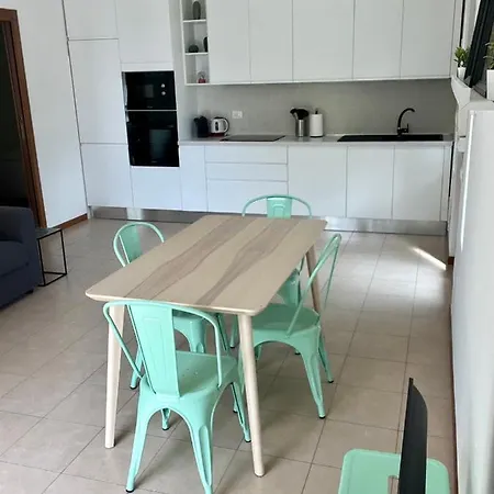 Giardino E Piscina Apartment