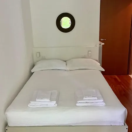 Giardino E Piscina Appartement *