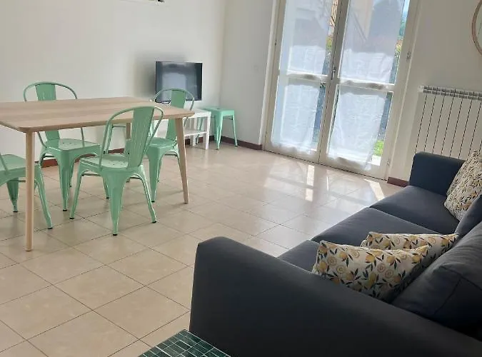 Giardino E Piscina Apartment Bellagio