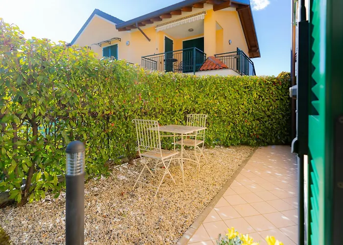 Giardino E Piscina Apartment Bellagio